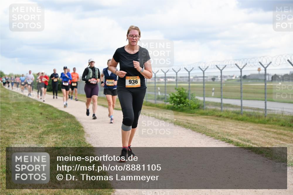 14.09.2025 - Airport Race Dr. Thomas Lammeyer http://msf.ph/oto/8881105 14.09.2025 12:32:15 Laufen 4204, 936 meine-sportfotos.de