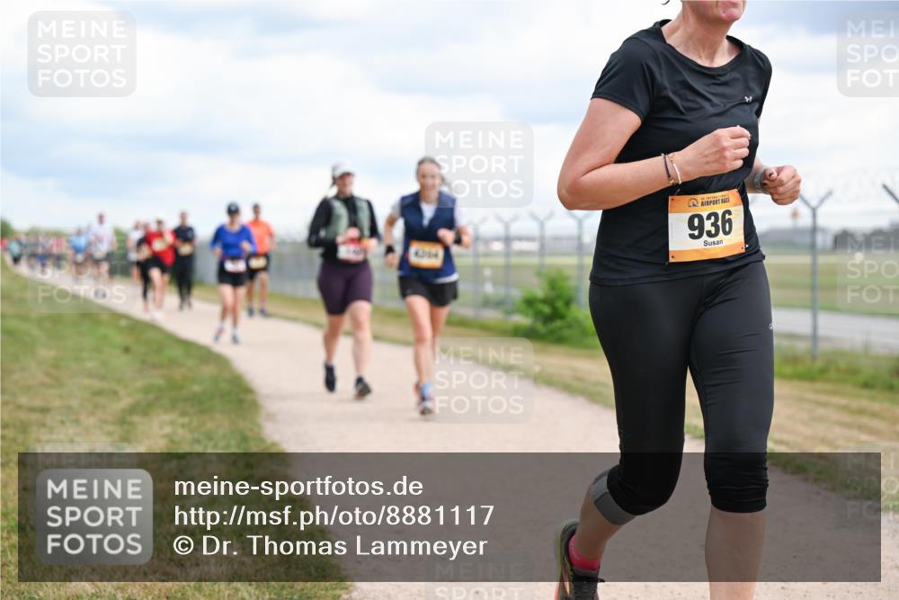 14.09.2025 - Airport Race Dr. Thomas Lammeyer http://msf.ph/oto/8881117 14.09.2025 12:32:16 Laufen 936 meine-sportfotos.de