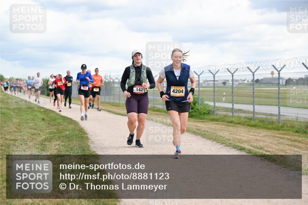 14.09.2025 - Airport Race Dr. Thomas Lammeyer http://msf.ph/oto/8881123 14.09.2025 12:32:17 Laufen 839, 142, 4204 meine-sportfotos.de
