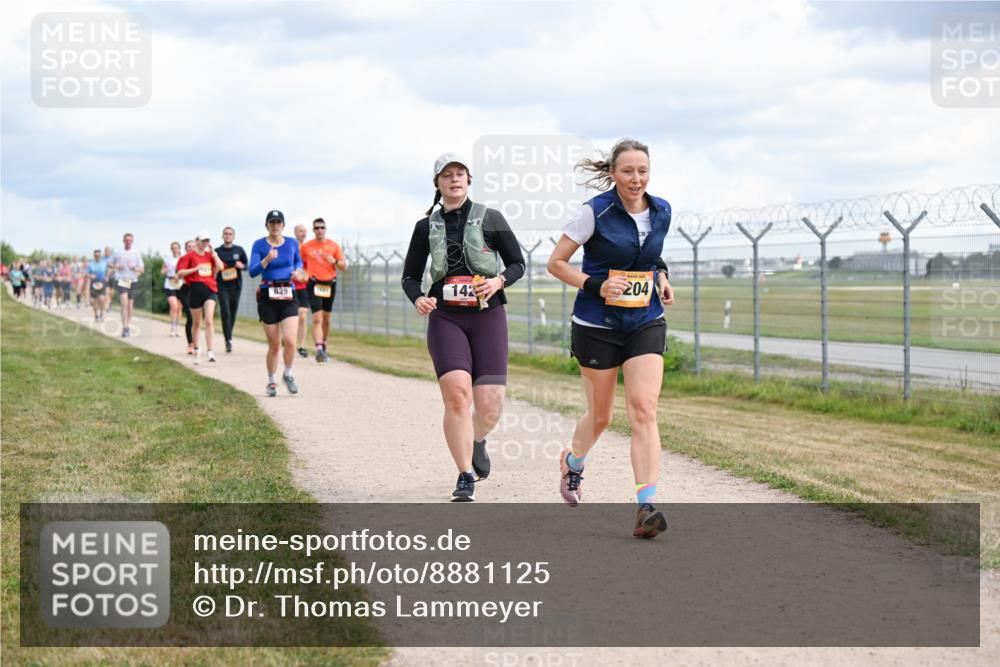 14.09.2025 - Airport Race Dr. Thomas Lammeyer http://msf.ph/oto/8881125 14.09.2025 12:32:17 Laufen 839, 142, 204 meine-sportfotos.de