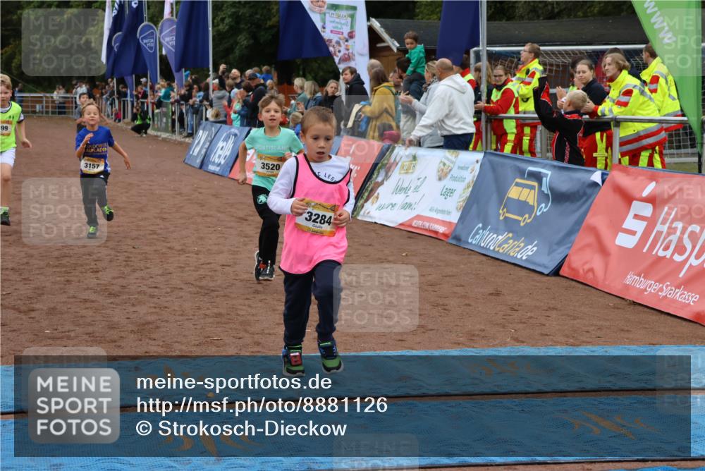 14.09.2025 - Airport Race Strokosch-Dieckow http://msf.ph/oto/8881126 14.09.2025 10:11:28 Ziel 3266, 3284, 3367, 3399, 3520 meine-sportfotos.de