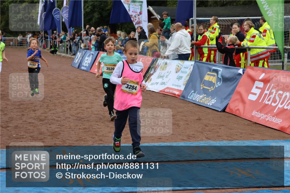 14.09.2025 - Airport Race Strokosch-Dieckow http://msf.ph/oto/8881131 14.09.2025 10:11:28 Ziel 3266, 3284, 3367, 3399, 3520 meine-sportfotos.de