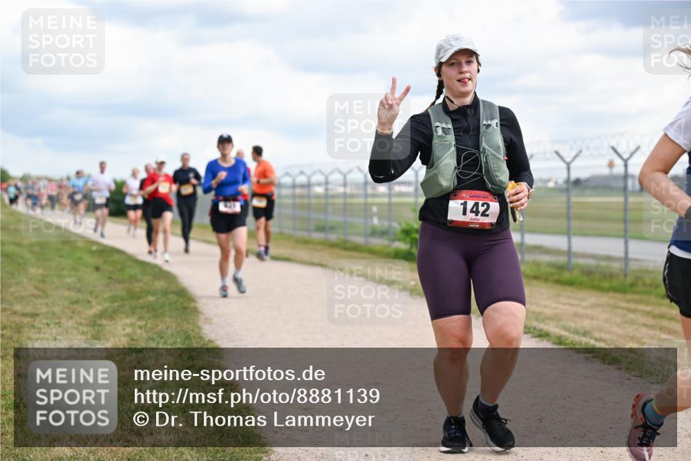 14.09.2025 - Airport Race Dr. Thomas Lammeyer http://msf.ph/oto/8881139 14.09.2025 12:32:19 Laufen 142 meine-sportfotos.de
