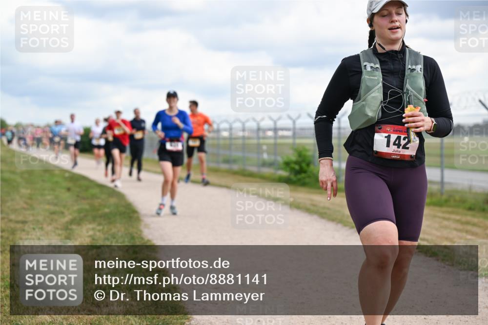 14.09.2025 - Airport Race Dr. Thomas Lammeyer http://msf.ph/oto/8881141 14.09.2025 12:32:19 Laufen 142 meine-sportfotos.de