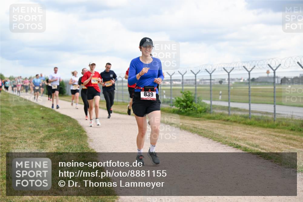 14.09.2025 - Airport Race Dr. Thomas Lammeyer http://msf.ph/oto/8881155 14.09.2025 12:32:21 Laufen 1214, 1577, 839 meine-sportfotos.de