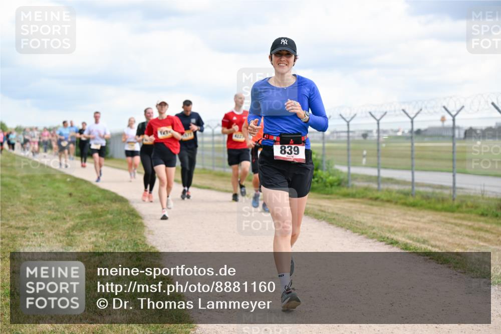 14.09.2025 - Airport Race Dr. Thomas Lammeyer http://msf.ph/oto/8881160 14.09.2025 12:32:21 Laufen 4227, 839 meine-sportfotos.de