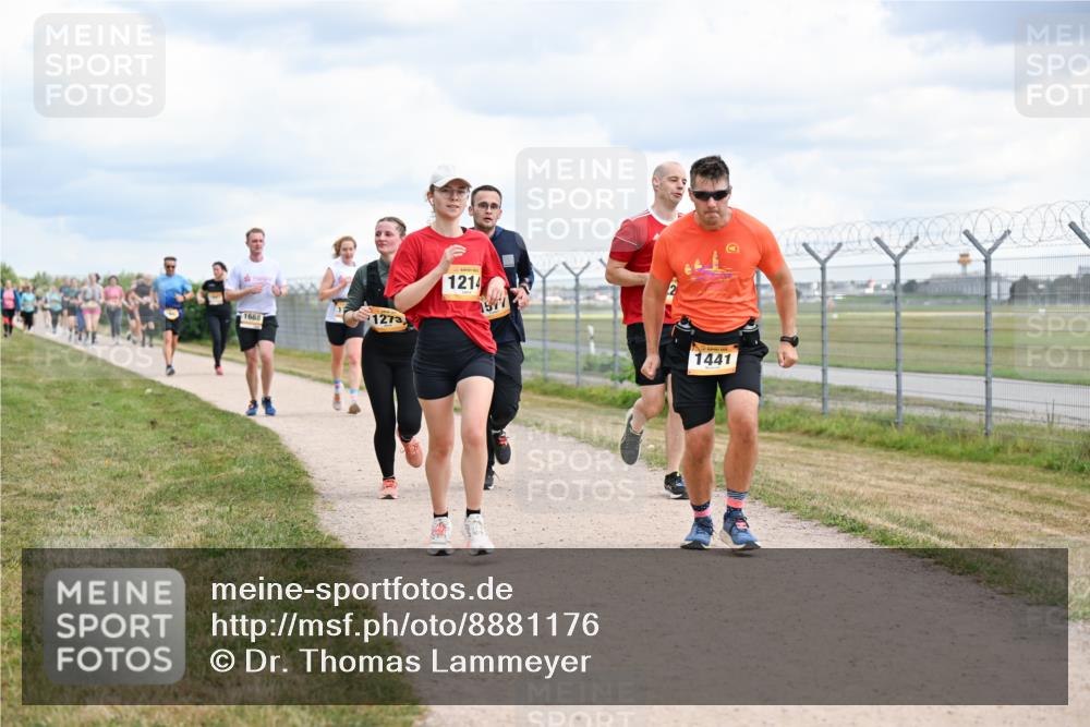 14.09.2025 - Airport Race Dr. Thomas Lammeyer http://msf.ph/oto/8881176 14.09.2025 12:32:23 Laufen 1688, 1273, 1214, 1577, 1441 meine-sportfotos.de
