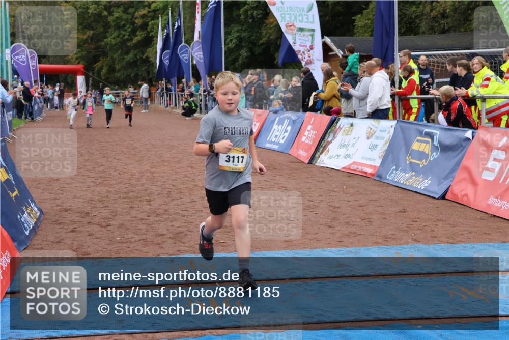 14.09.2025 - Airport Race Strokosch-Dieckow http://msf.ph/oto/8881185 14.09.2025 10:11:40 Ziel 3117, 3498, 3525 meine-sportfotos.de