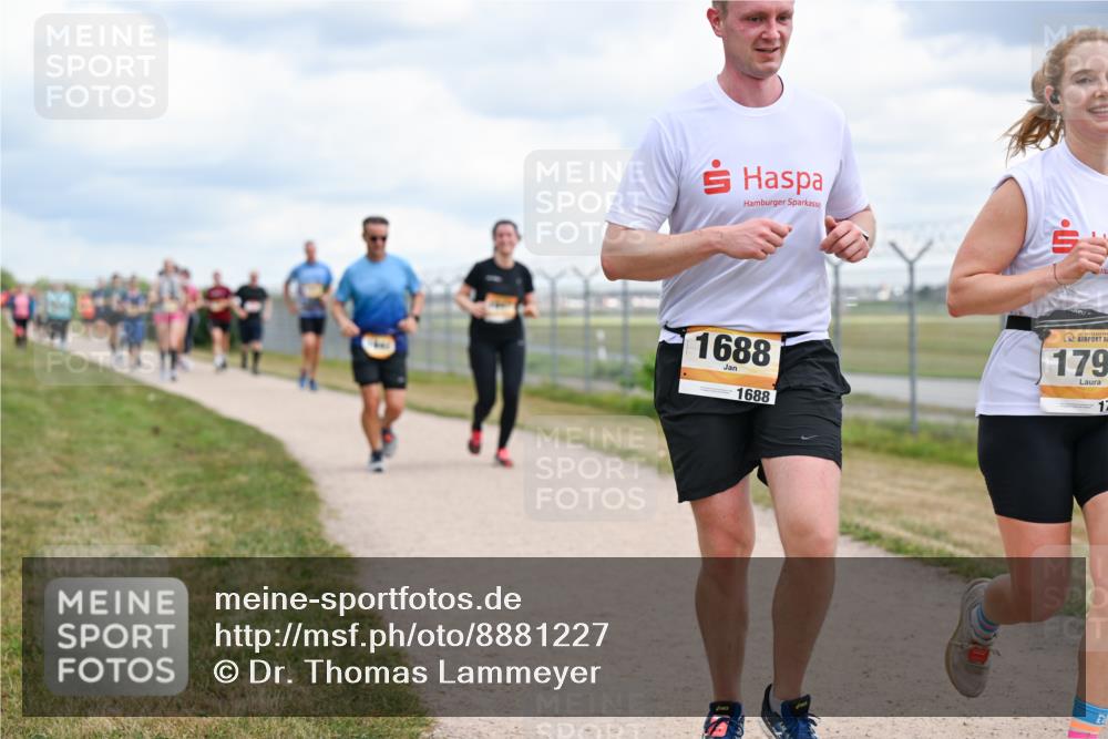 14.09.2025 - Airport Race Dr. Thomas Lammeyer http://msf.ph/oto/8881227 14.09.2025 12:32:30 Laufen 1688, 1688, 179, 12 meine-sportfotos.de