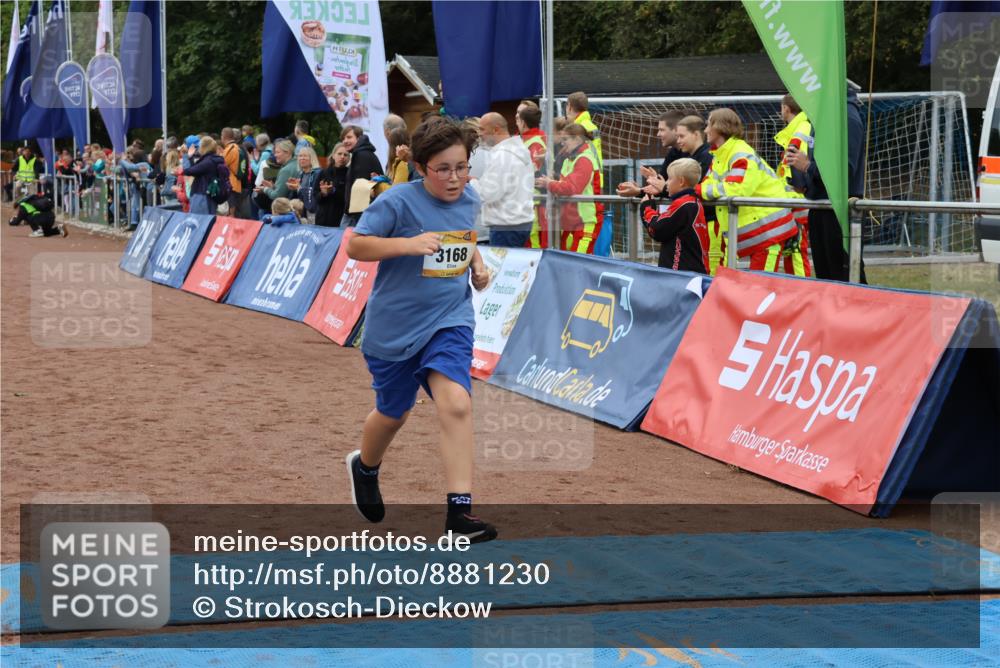 14.09.2025 - Airport Race Strokosch-Dieckow http://msf.ph/oto/8881230 14.09.2025 10:11:59 Ziel 3168 meine-sportfotos.de