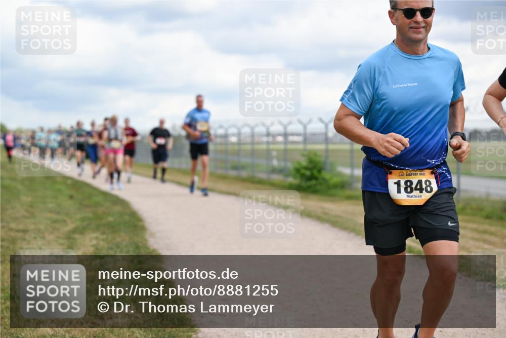 14.09.2025 - Airport Race Dr. Thomas Lammeyer http://msf.ph/oto/8881255 14.09.2025 12:32:33 Laufen 1848 meine-sportfotos.de