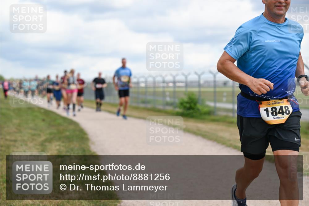 14.09.2025 - Airport Race Dr. Thomas Lammeyer http://msf.ph/oto/8881256 14.09.2025 12:32:33 Laufen 20, 1848 meine-sportfotos.de