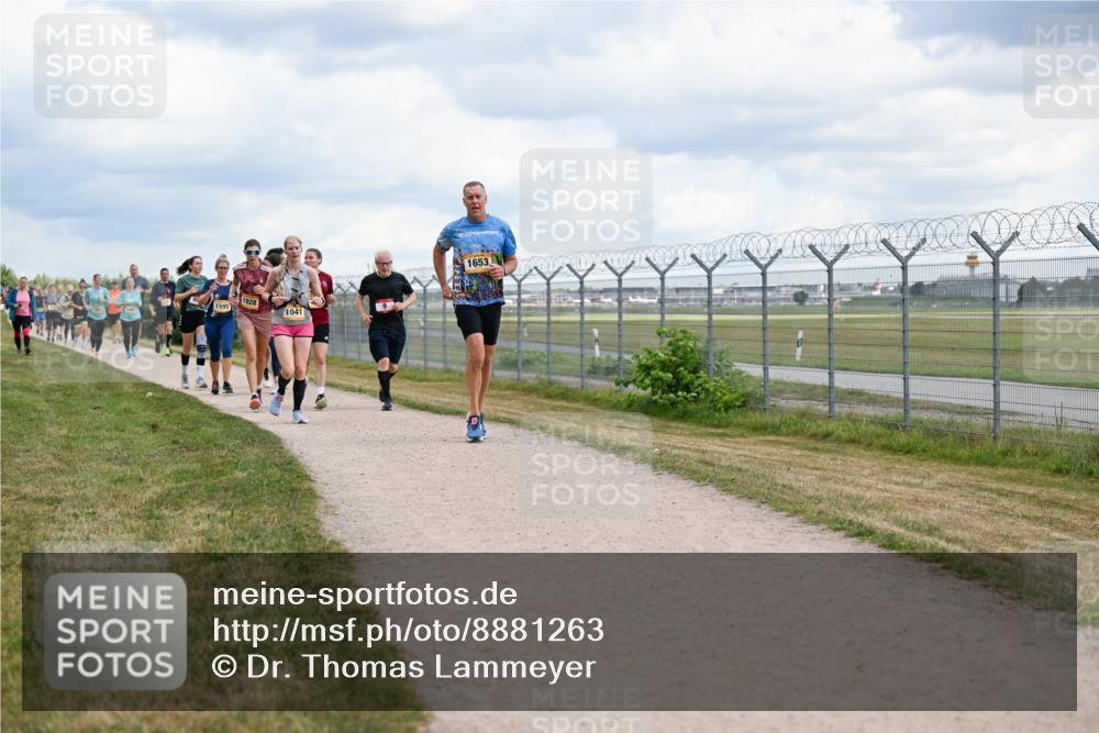 14.09.2025 - Airport Race Dr. Thomas Lammeyer http://msf.ph/oto/8881263 14.09.2025 12:32:34 Laufen 1928, 1595, 1041, 1653 meine-sportfotos.de