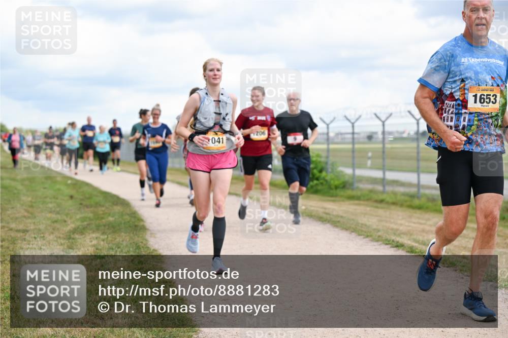 14.09.2025 - Airport Race Dr. Thomas Lammeyer http://msf.ph/oto/8881283 14.09.2025 12:32:38 Laufen 206, 041, 1653 meine-sportfotos.de