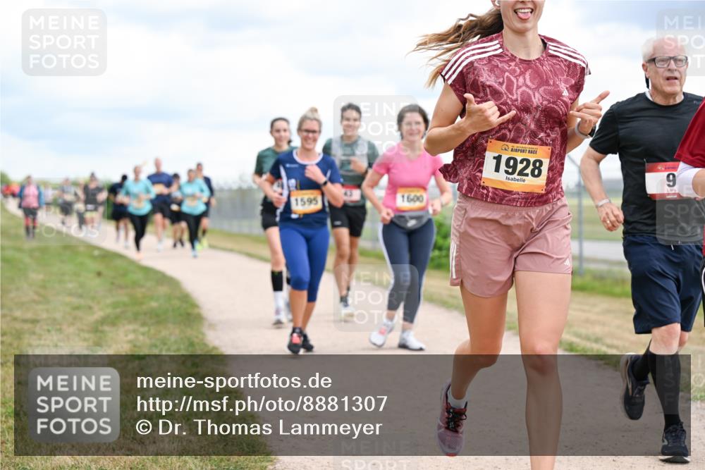 14.09.2025 - Airport Race Dr. Thomas Lammeyer http://msf.ph/oto/8881307 14.09.2025 12:32:41 Laufen 1595, 1600, 1928, 9 meine-sportfotos.de