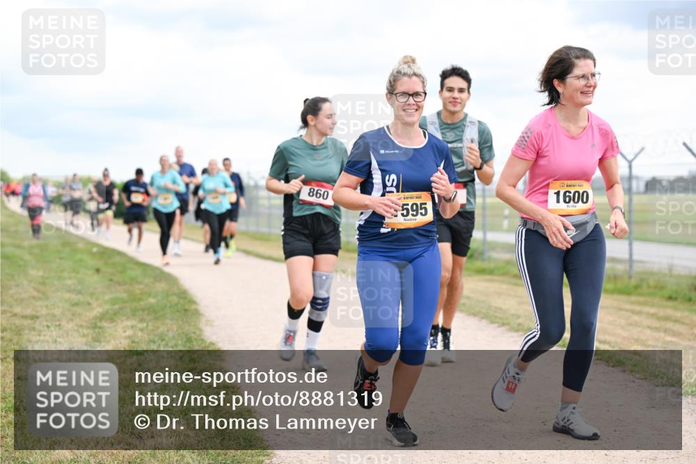 14.09.2025 - Airport Race Dr. Thomas Lammeyer http://msf.ph/oto/8881319 14.09.2025 12:32:42 Laufen 860, 595, 1600 meine-sportfotos.de