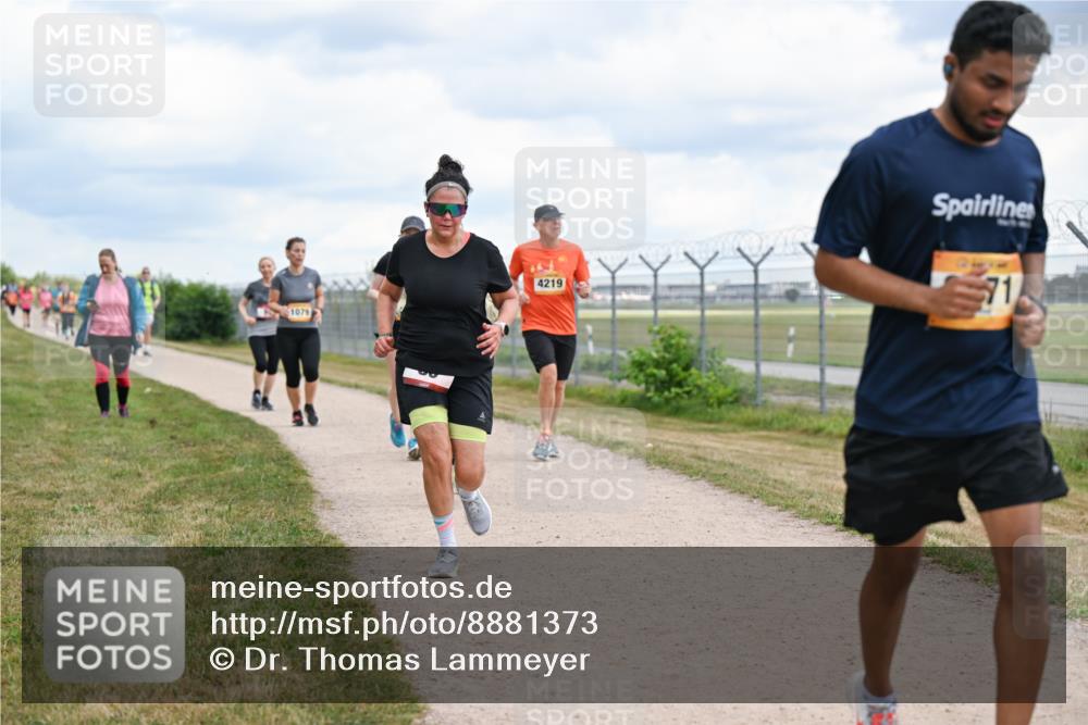 14.09.2025 - Airport Race Dr. Thomas Lammeyer http://msf.ph/oto/8881373 14.09.2025 12:32:52 Laufen 1079, 4219, 71 meine-sportfotos.de