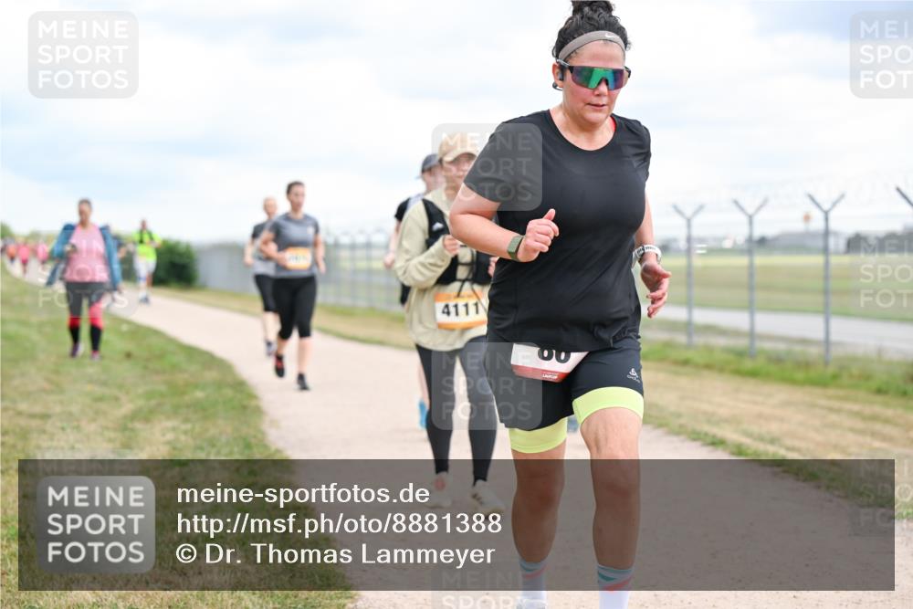 14.09.2025 - Airport Race Dr. Thomas Lammeyer http://msf.ph/oto/8881388 14.09.2025 12:32:53 Laufen 4111, 00 meine-sportfotos.de