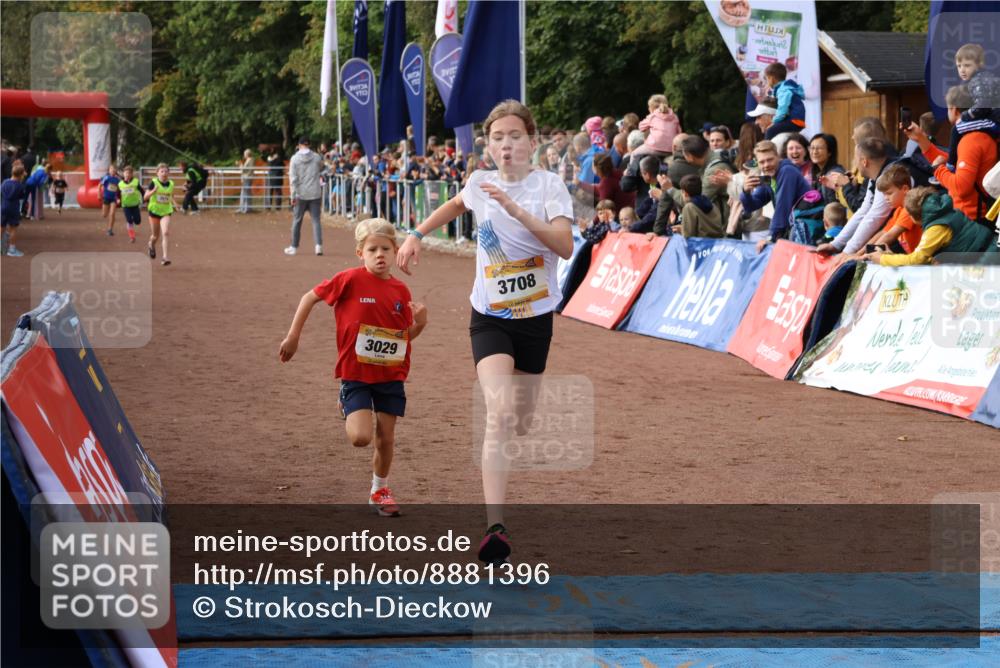 14.09.2025 - Airport Race Strokosch-Dieckow http://msf.ph/oto/8881396 14.09.2025 10:27:45 Ziel 3029, 3139, 3574, 3708 meine-sportfotos.de