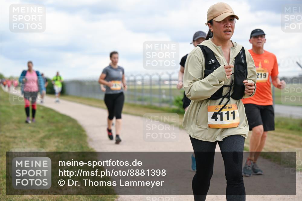 14.09.2025 - Airport Race Dr. Thomas Lammeyer http://msf.ph/oto/8881398 14.09.2025 12:32:54 Laufen 4111, 219 meine-sportfotos.de