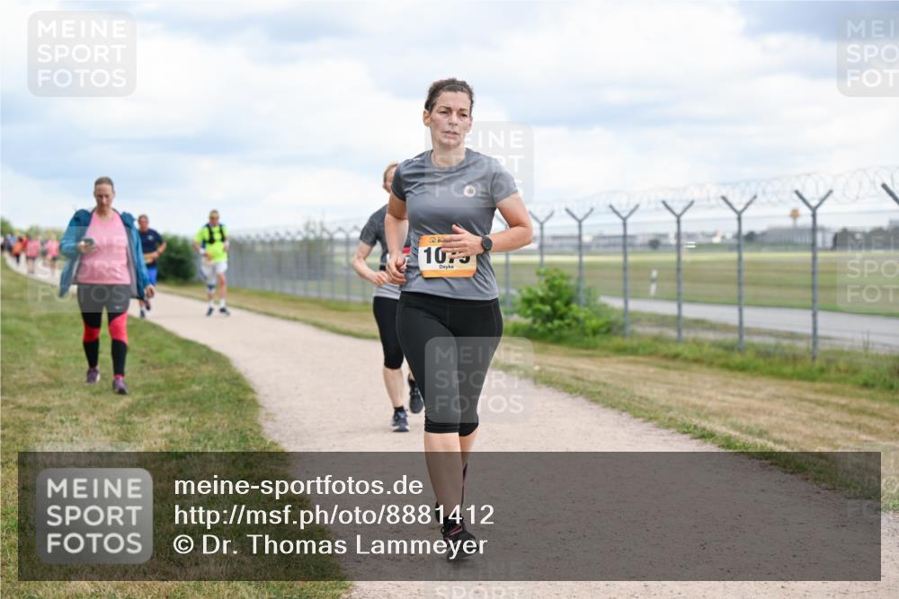 14.09.2025 - Airport Race Dr. Thomas Lammeyer http://msf.ph/oto/8881412 14.09.2025 12:32:56 Laufen 1075 meine-sportfotos.de