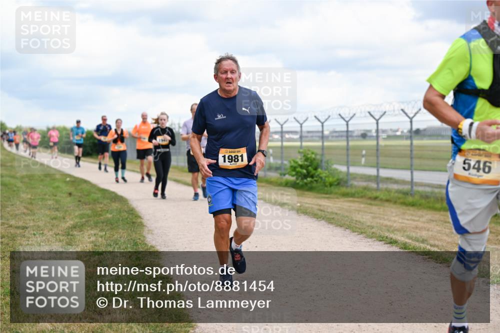 14.09.2025 - Airport Race Dr. Thomas Lammeyer http://msf.ph/oto/8881454 14.09.2025 12:33:06 Laufen 1981, 546 meine-sportfotos.de