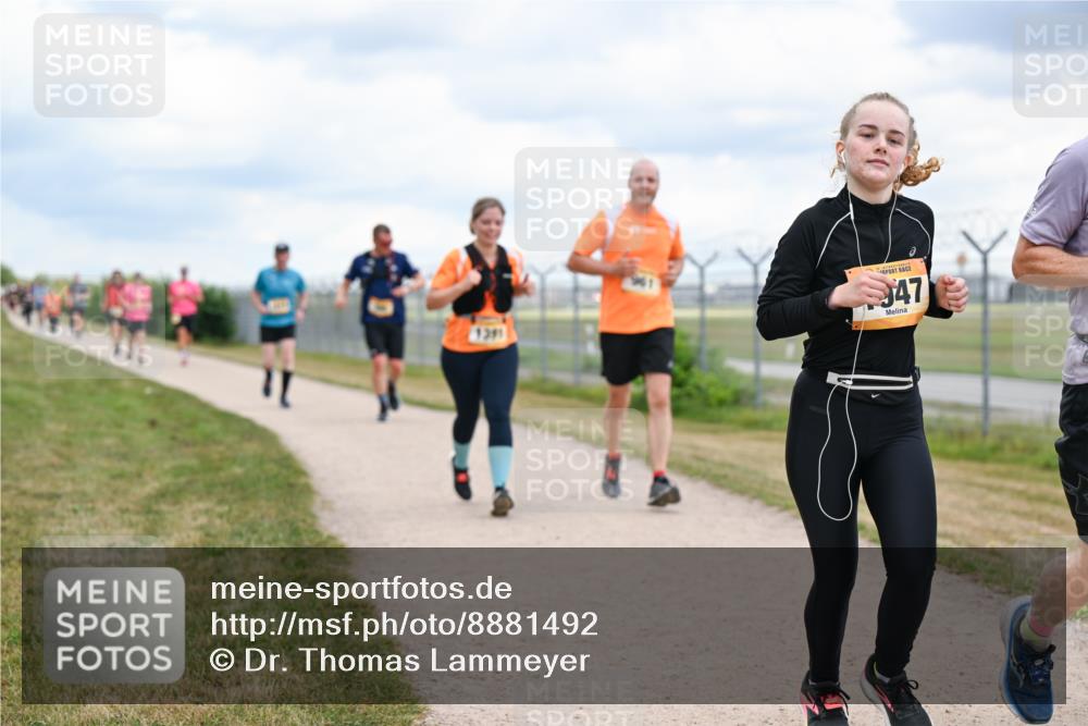 14.09.2025 - Airport Race Dr. Thomas Lammeyer http://msf.ph/oto/8881492 14.09.2025 12:33:11 Laufen 1391, 47 meine-sportfotos.de