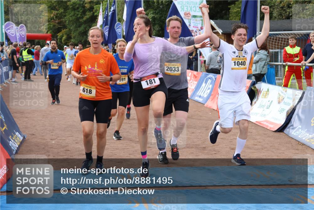 14.09.2025 - Airport Race Strokosch-Dieckow http://msf.ph/oto/8881495 14.09.2025 12:42:24 Ziel 181, 591, 597, 618, 962, 1007, 1040, 1579, 1705, 2033, 2039, 4227 meine-sportfotos.de