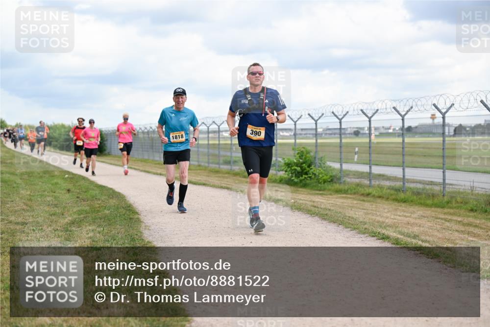 14.09.2025 - Airport Race Dr. Thomas Lammeyer http://msf.ph/oto/8881522 14.09.2025 12:33:14 Laufen 390, 1818 meine-sportfotos.de