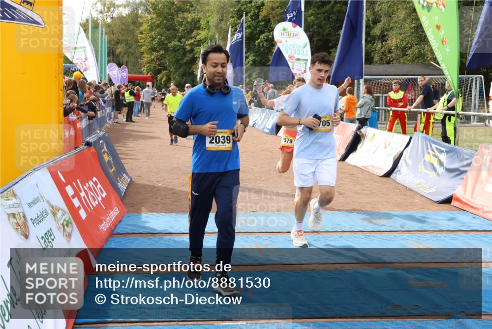 14.09.2025 - Airport Race Strokosch-Dieckow http://msf.ph/oto/8881530 14.09.2025 12:42:30 Ziel 143, 155, 358, 591, 962, 1007, 1579, 1632, 1705, 2039, 4227 meine-sportfotos.de