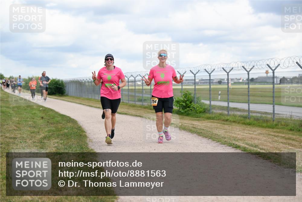 14.09.2025 - Airport Race Dr. Thomas Lammeyer http://msf.ph/oto/8881563 14.09.2025 12:33:20 Laufen 1754 meine-sportfotos.de