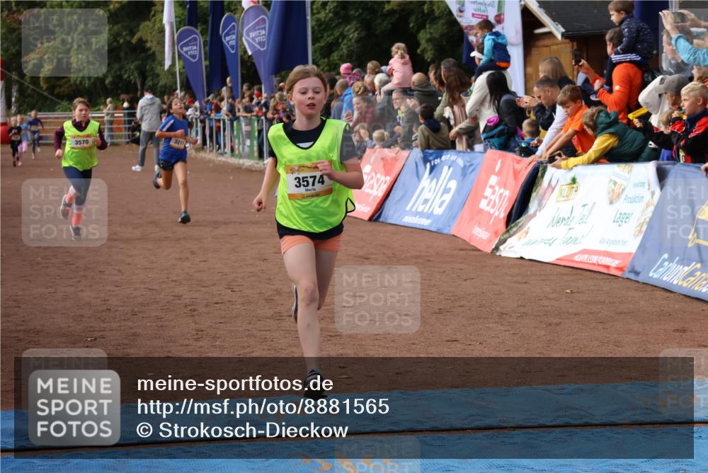 14.09.2025 - Airport Race Strokosch-Dieckow http://msf.ph/oto/8881565 14.09.2025 10:27:52 Ziel 3217, 3570, 3574 meine-sportfotos.de
