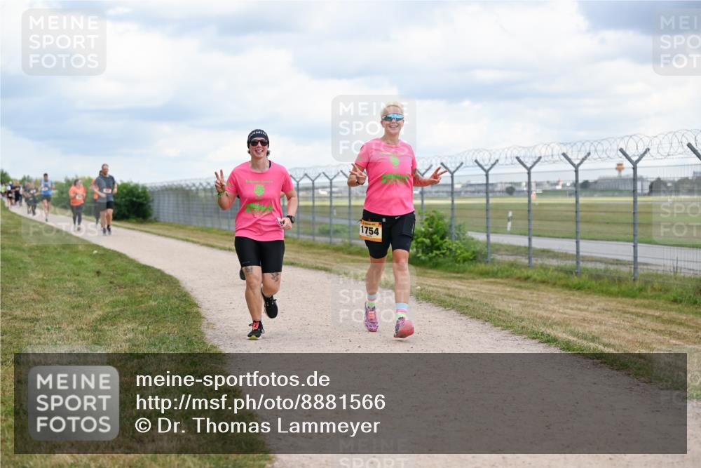 14.09.2025 - Airport Race Dr. Thomas Lammeyer http://msf.ph/oto/8881566 14.09.2025 12:33:20 Laufen 1754 meine-sportfotos.de