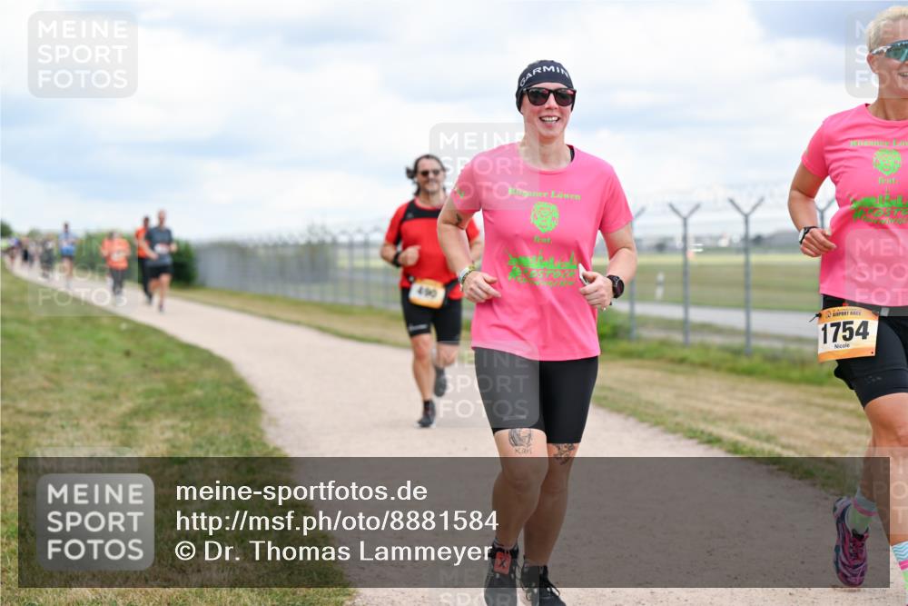 14.09.2025 - Airport Race Dr. Thomas Lammeyer http://msf.ph/oto/8881584 14.09.2025 12:33:22 Laufen 490, 1754 meine-sportfotos.de