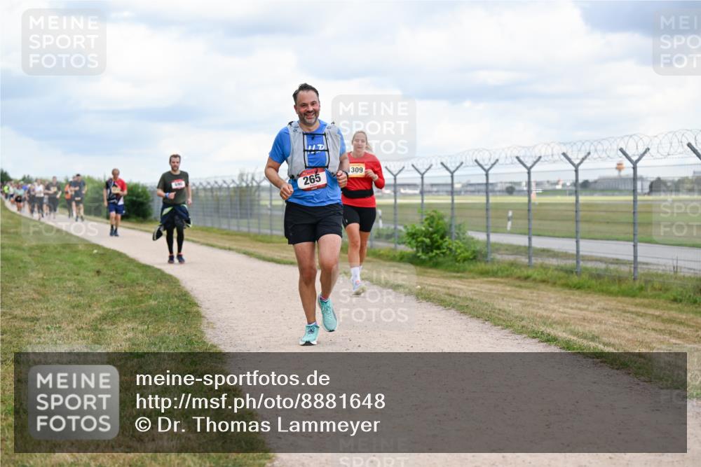14.09.2025 - Airport Race Dr. Thomas Lammeyer http://msf.ph/oto/8881648 14.09.2025 12:33:39 Laufen 265, 309 meine-sportfotos.de