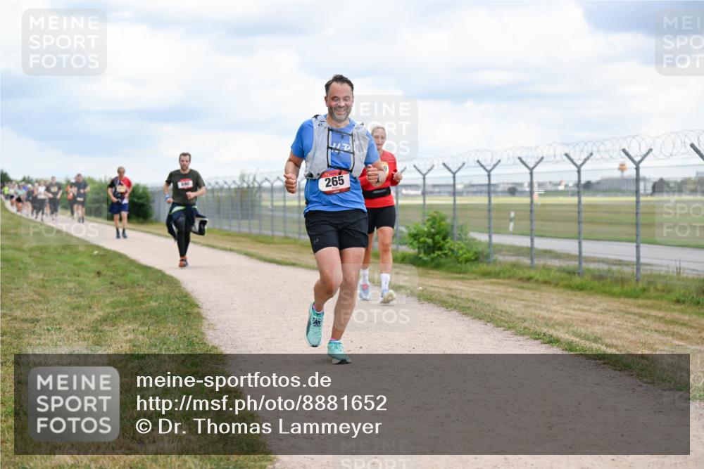 14.09.2025 - Airport Race Dr. Thomas Lammeyer http://msf.ph/oto/8881652 14.09.2025 12:33:39 Laufen 265 meine-sportfotos.de