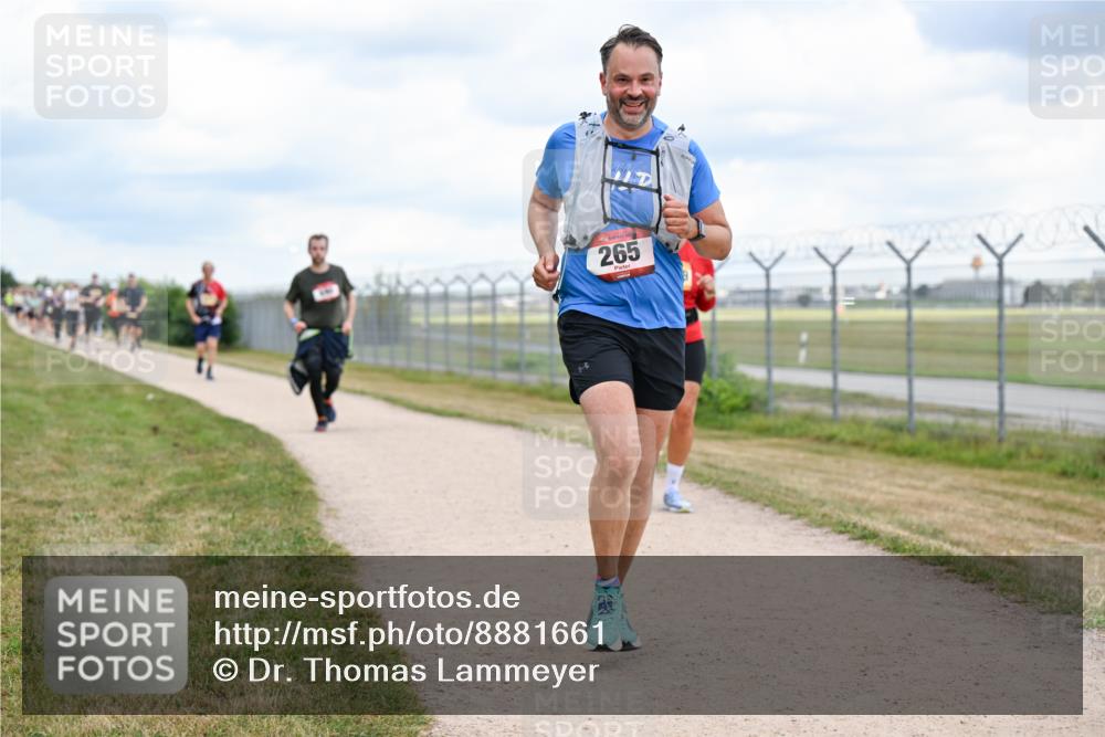 14.09.2025 - Airport Race Dr. Thomas Lammeyer http://msf.ph/oto/8881661 14.09.2025 12:33:40 Laufen 265 meine-sportfotos.de