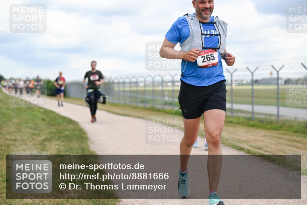 14.09.2025 - Airport Race Dr. Thomas Lammeyer http://msf.ph/oto/8881666 14.09.2025 12:33:41 Laufen 265 meine-sportfotos.de