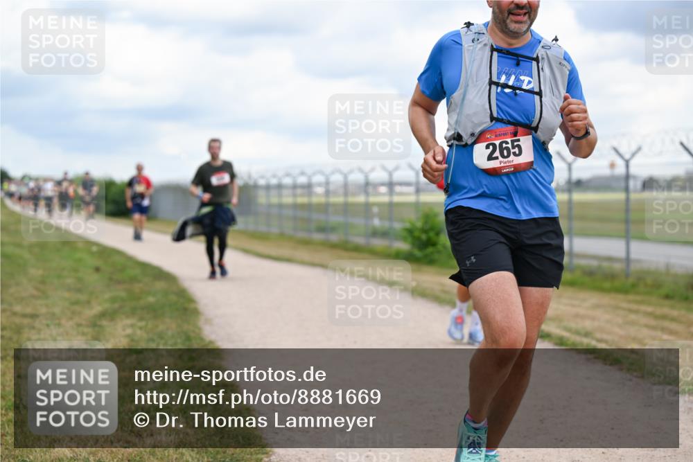 14.09.2025 - Airport Race Dr. Thomas Lammeyer http://msf.ph/oto/8881669 14.09.2025 12:33:41 Laufen 265 meine-sportfotos.de
