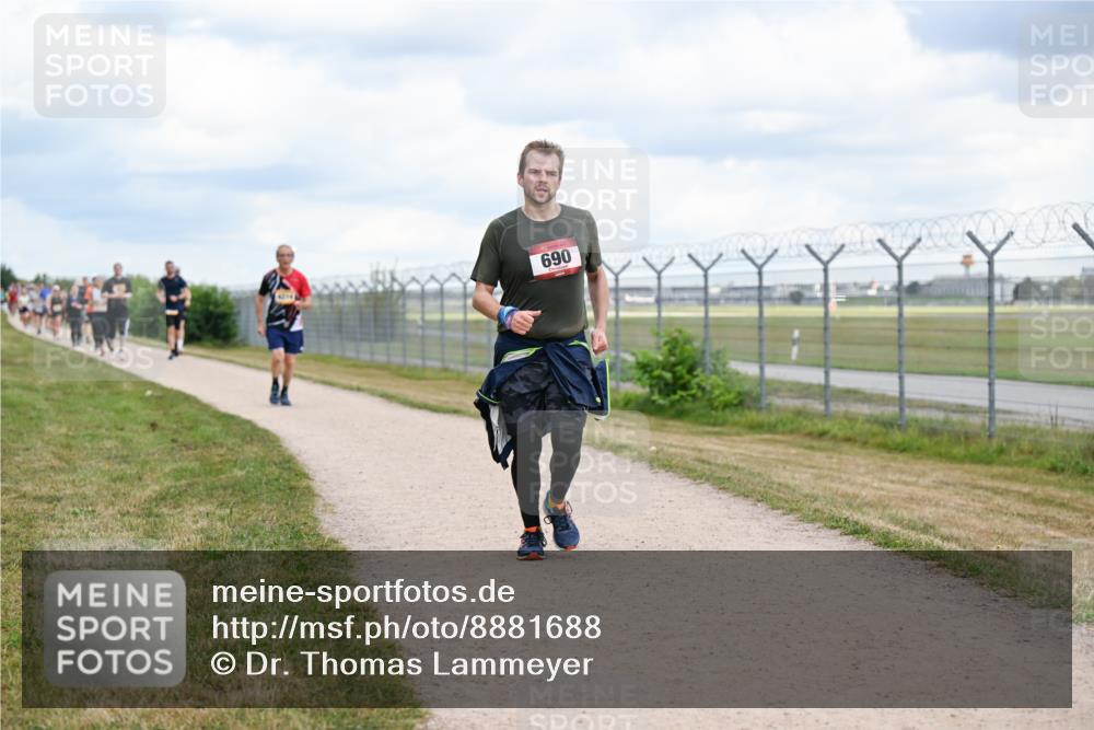 14.09.2025 - Airport Race Dr. Thomas Lammeyer http://msf.ph/oto/8881688 14.09.2025 12:33:44 Laufen 690 meine-sportfotos.de