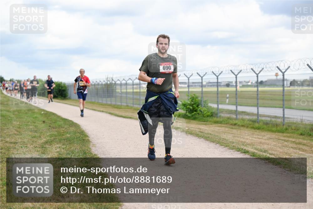 14.09.2025 - Airport Race Dr. Thomas Lammeyer http://msf.ph/oto/8881689 14.09.2025 12:33:44 Laufen 690 meine-sportfotos.de
