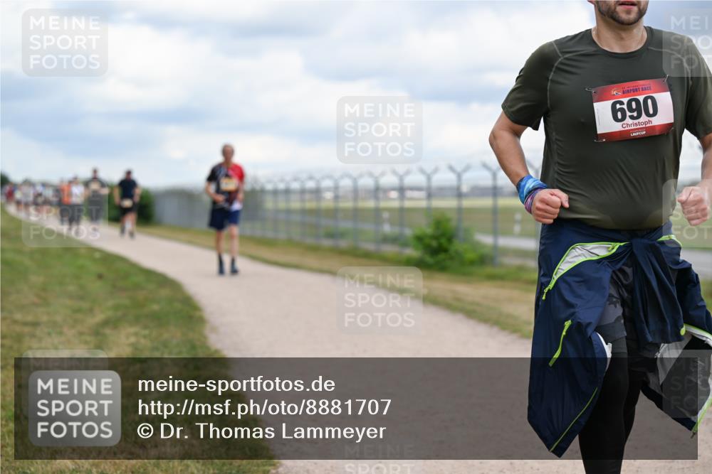 14.09.2025 - Airport Race Dr. Thomas Lammeyer http://msf.ph/oto/8881707 14.09.2025 12:33:46 Laufen 690 meine-sportfotos.de