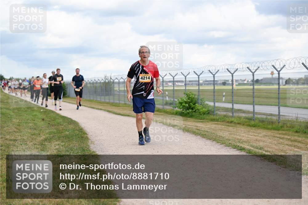 14.09.2025 - Airport Race Dr. Thomas Lammeyer http://msf.ph/oto/8881710 14.09.2025 12:33:49 Laufen 1846, 4214 meine-sportfotos.de
