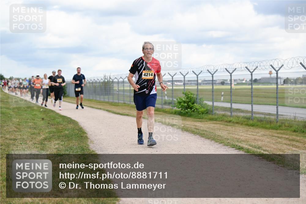 14.09.2025 - Airport Race Dr. Thomas Lammeyer http://msf.ph/oto/8881711 14.09.2025 12:33:49 Laufen 1846, 1816, 4214 meine-sportfotos.de