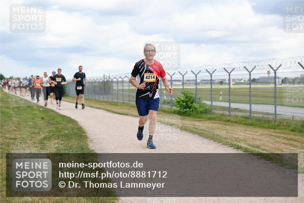 14.09.2025 - Airport Race Dr. Thomas Lammeyer http://msf.ph/oto/8881712 14.09.2025 12:33:50 Laufen 1846, 4214 meine-sportfotos.de