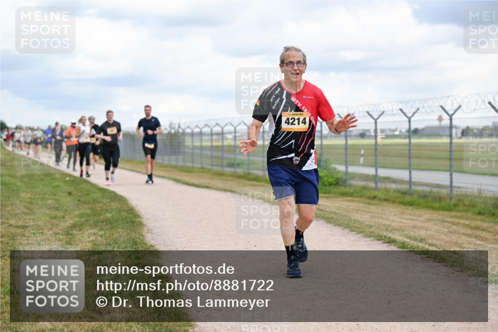 14.09.2025 - Airport Race Dr. Thomas Lammeyer http://msf.ph/oto/8881722 14.09.2025 12:33:51 Laufen 1846, 1846, 4214 meine-sportfotos.de