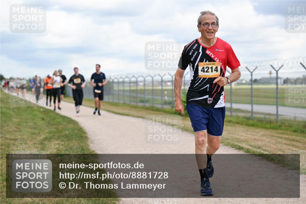 14.09.2025 - Airport Race Dr. Thomas Lammeyer http://msf.ph/oto/8881728 14.09.2025 12:33:51 Laufen 1846, 1846, 4214 meine-sportfotos.de
