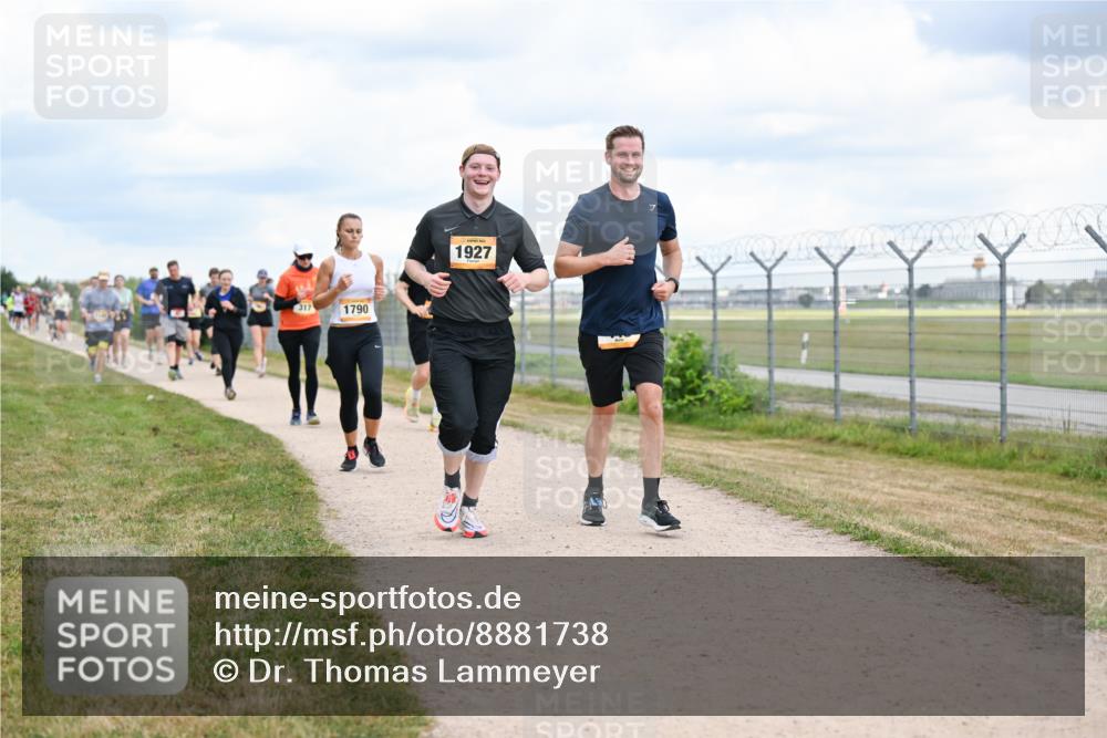 14.09.2025 - Airport Race Dr. Thomas Lammeyer http://msf.ph/oto/8881738 14.09.2025 12:33:56 Laufen 317, 1790, 1927 meine-sportfotos.de