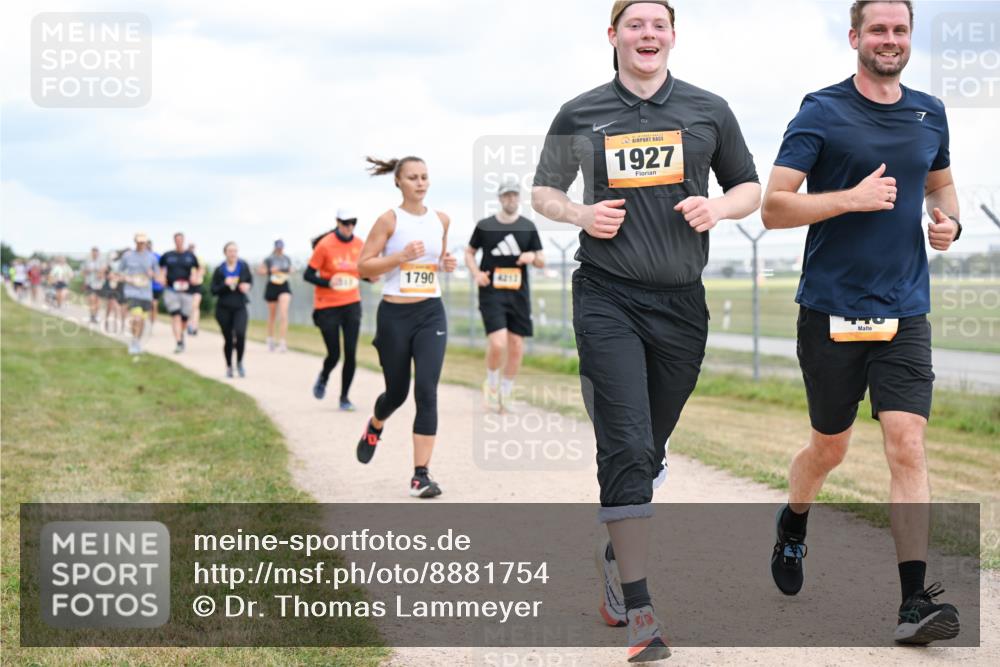 14.09.2025 - Airport Race Dr. Thomas Lammeyer http://msf.ph/oto/8881754 14.09.2025 12:33:57 Laufen 1790, 4212, 1927 meine-sportfotos.de