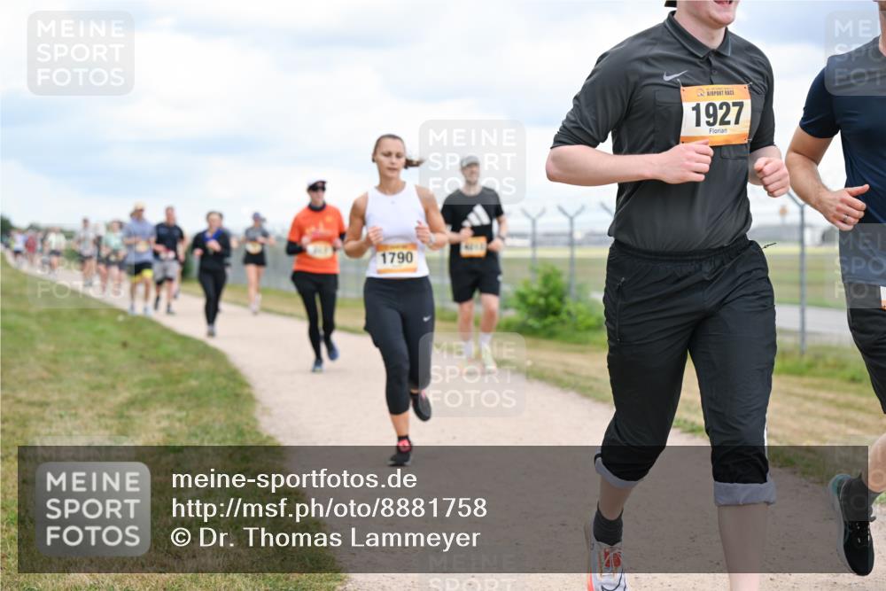 14.09.2025 - Airport Race Dr. Thomas Lammeyer http://msf.ph/oto/8881758 14.09.2025 12:33:58 Laufen 1790, 1927 meine-sportfotos.de